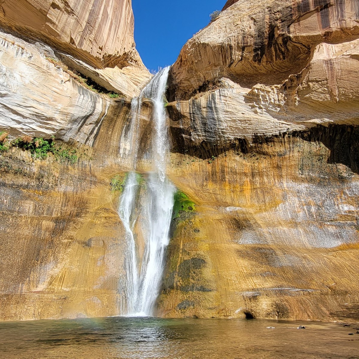 Slot Canyons and Calf Creek&nbsp;Falls